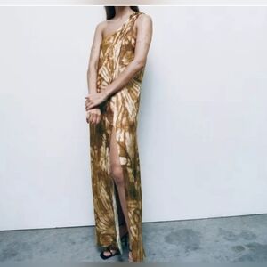 Zara green gold dress o e shoulder size Med